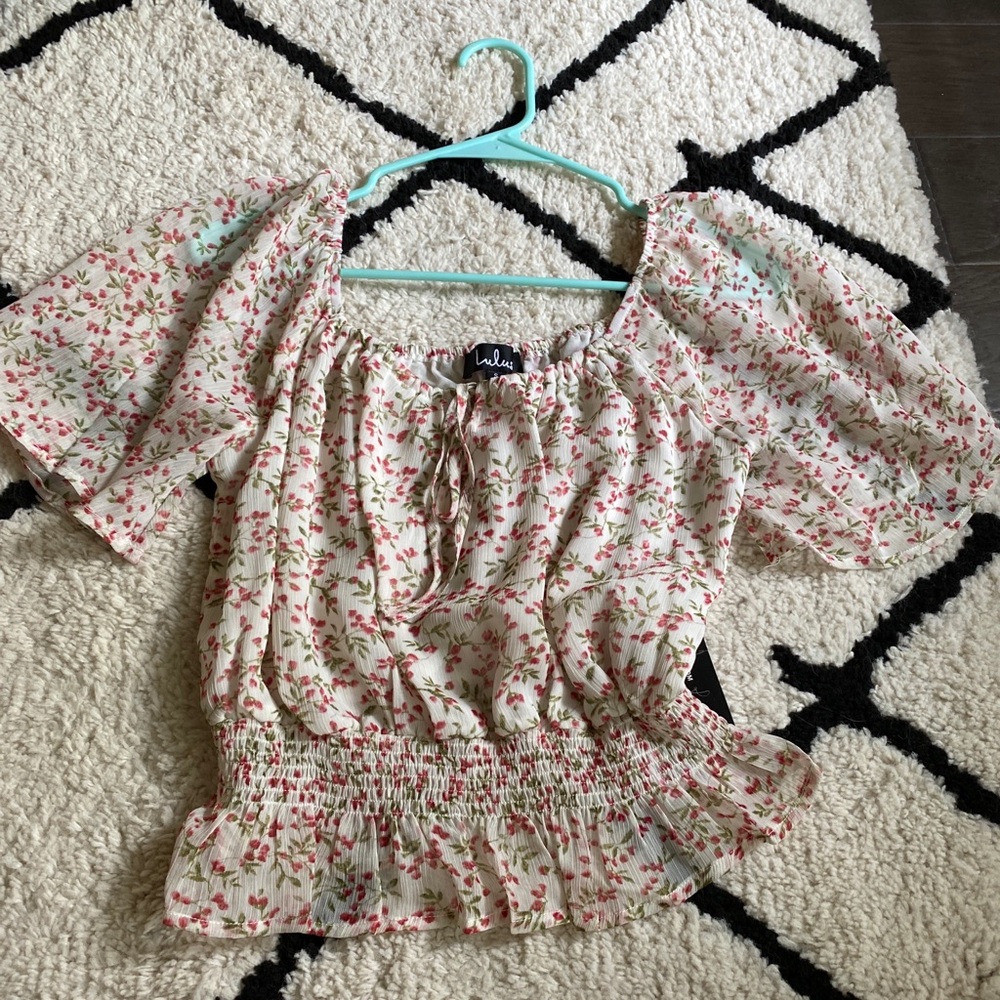 Lulus floral top